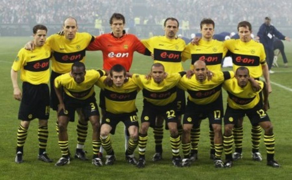 When Dominant Dortmund Put Bayern In Their Place Bundesliga In 2001 02